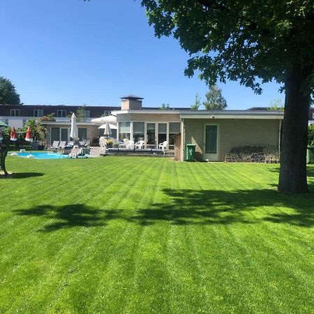 B&B Maison Saint Tropez آيندهوفن المظهر الخارجي الصورة