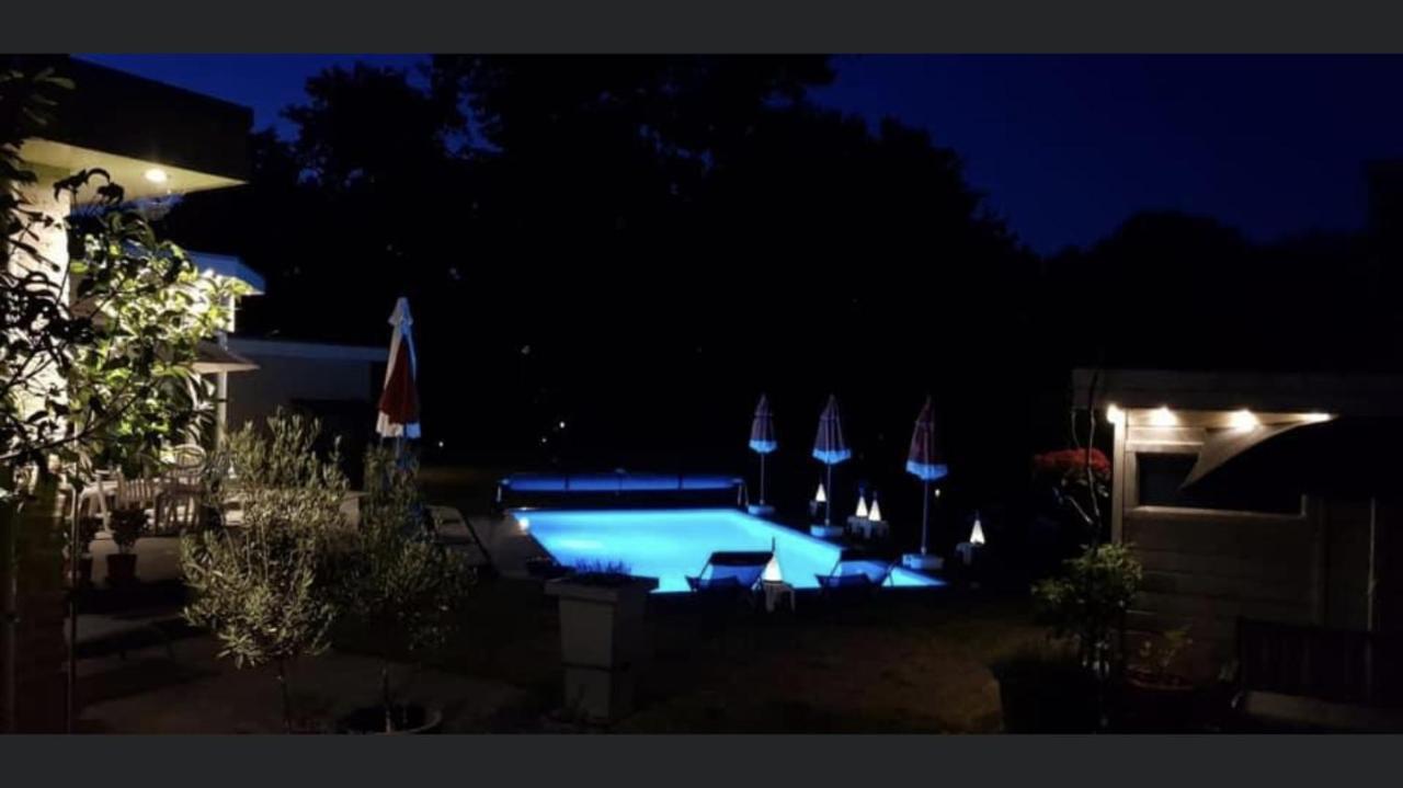 B&B Maison Saint Tropez آيندهوفن المظهر الخارجي الصورة
