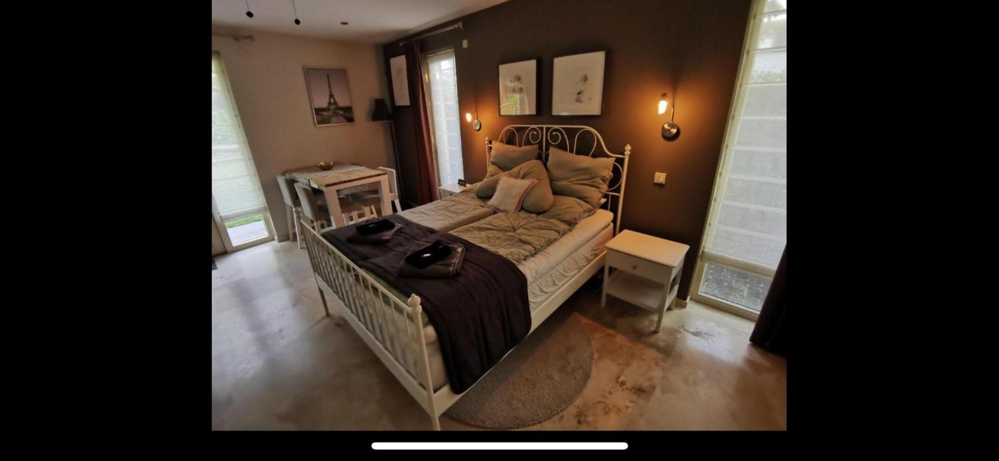 B&B Maison Saint Tropez آيندهوفن الغرفة الصورة